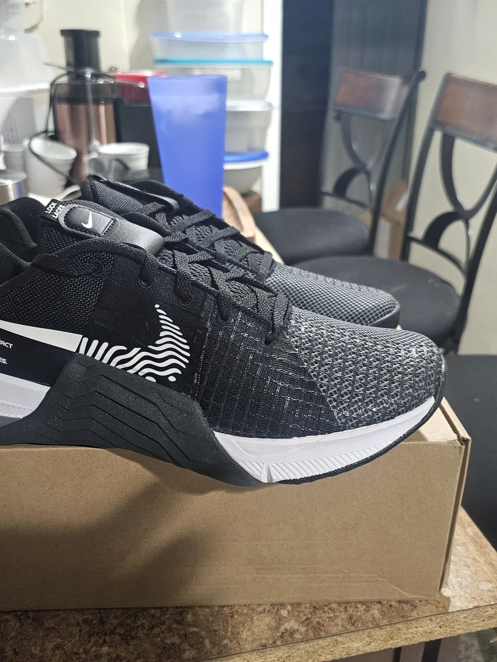 Nike Black and White Athletic Sneakers - Lock LacesMen's sz 8 M Nike Metcon 8 B